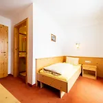 בית אירוח Haus Rosmarie *