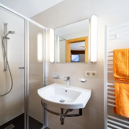 Haus Rosmarie Privatunterkunft St. Anton am Arlberg