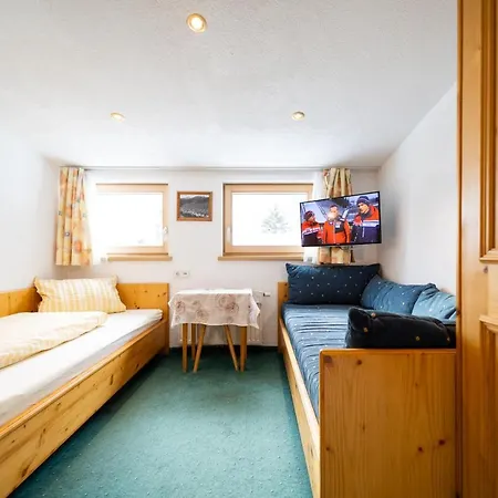 Haus Rosmarie סן אנטון